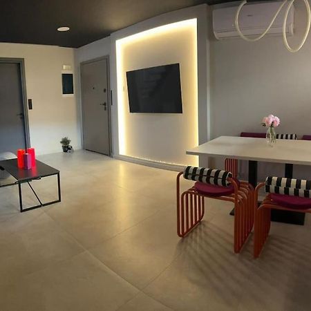 Pop Art Maisonette อิโออันนินา ภายนอก รูปภาพ