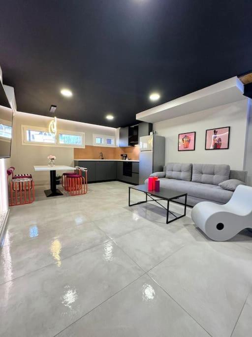 Pop Art Maisonette อิโออันนินา ภายนอก รูปภาพ