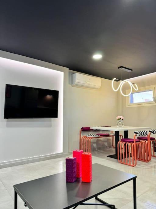 Pop Art Maisonette อิโออันนินา ภายนอก รูปภาพ