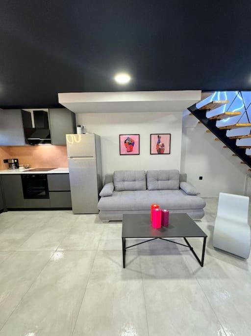 Pop Art Maisonette อิโออันนินา ภายนอก รูปภาพ